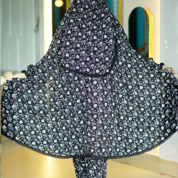 Khimar and Plazu Set